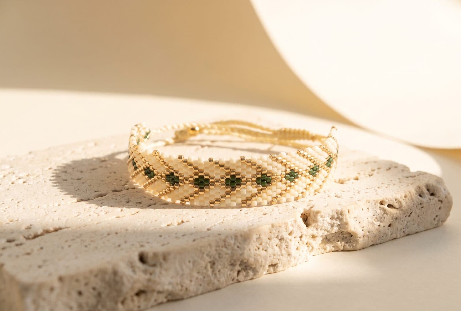 Pulsera Espiga Beige Esmeralda Ancha